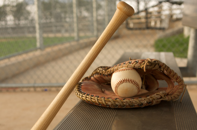 baseball-bat-glove